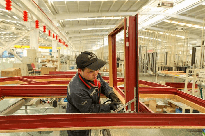 Verwerkingsproces van houten deur- en raamprofielen - 2 (5)